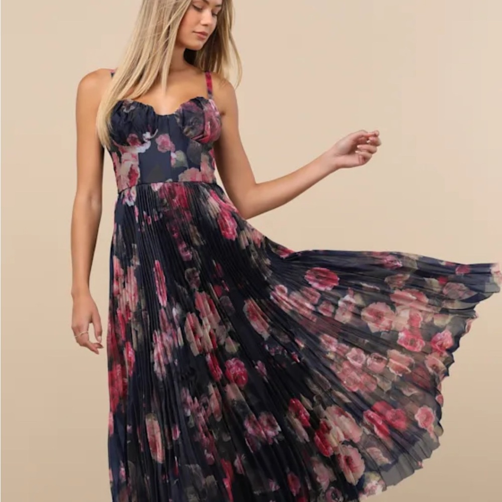 Lulus Floral Pleated Maxi Dress